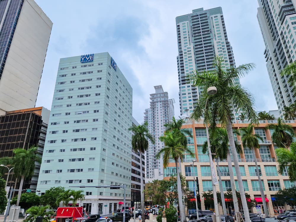 YVE Miami hotel exterior