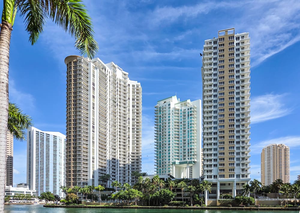 Downtown Brickell Miami apartments or condos