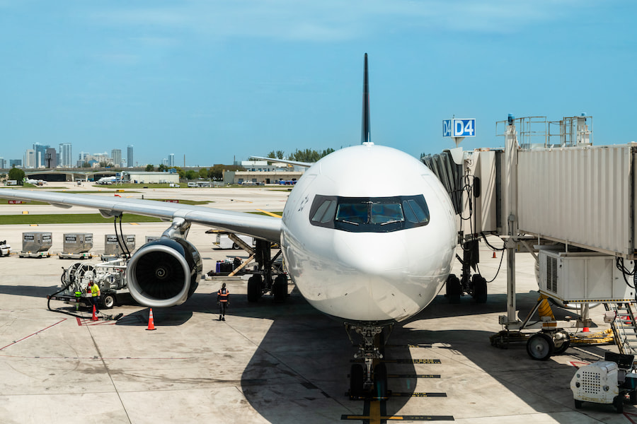 airplane at the gate of Fort Lauderdale Hollywood airport